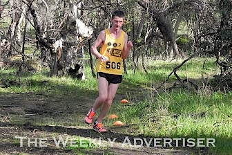 Stawell and Ararat Cross Country Club honoured the passing of stalwart Keith Lofthouse with a service and a minute silence. 